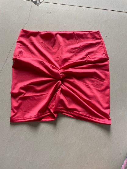 Hip-Lifting Slimming Yoga Three-Point Pleated Shorts - Modernrush.us