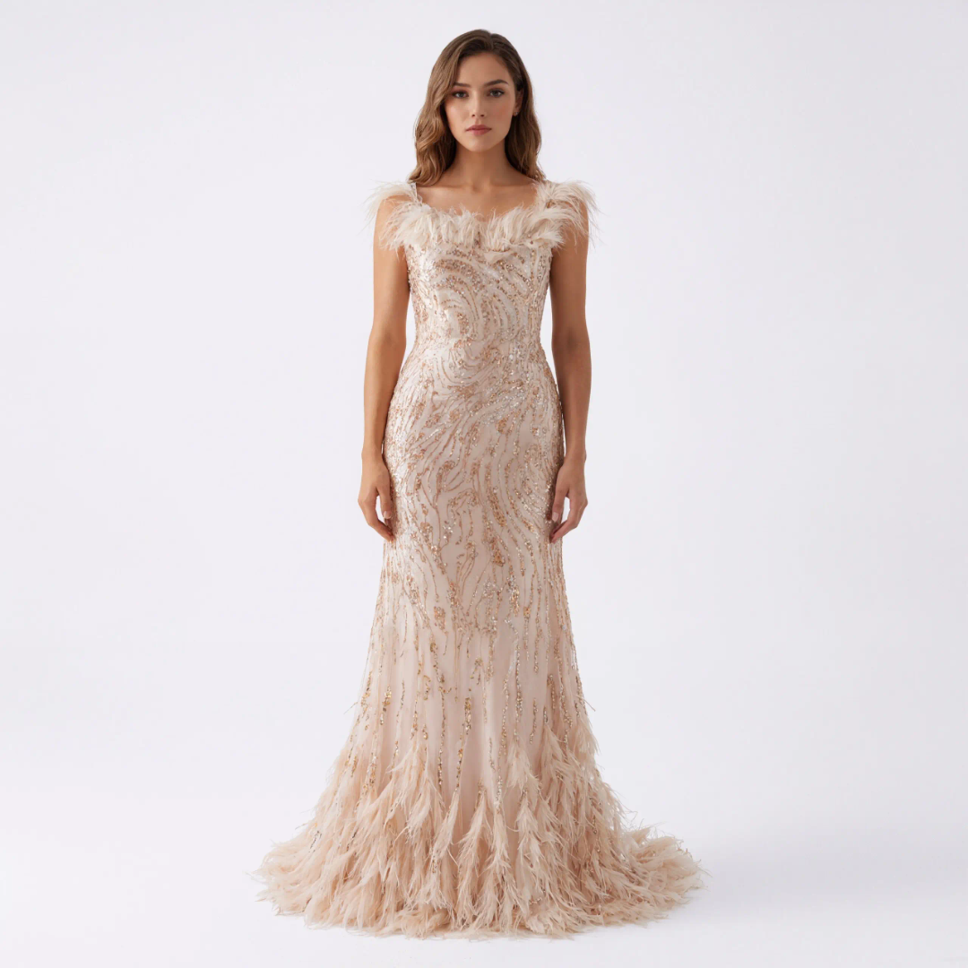 Feather-Trim Beaded Mermaid Evening Gown | Abito da Sera a Sirena con Piume e Perline
