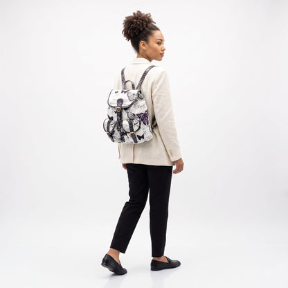 Adelina Zaino in Canvas Farfalle